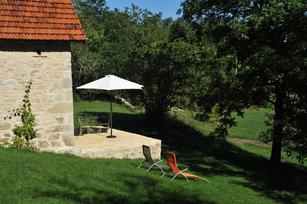 Gites De Combarel Corn Exterior photo